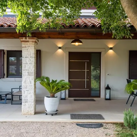 Lv Guest house