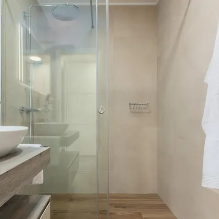 Lv Guest house *