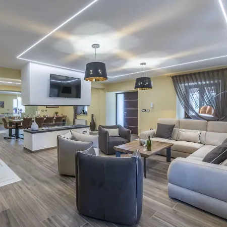 Villa Lv